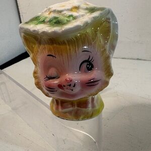 Vintage Enesco ceramic winking Kitty shaker